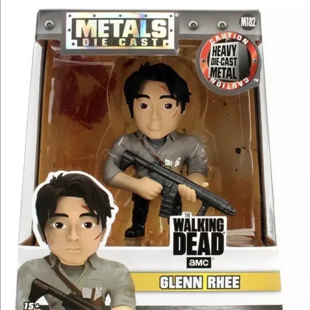 4" METALS AMC TWD: Glenn with Gun (M182)